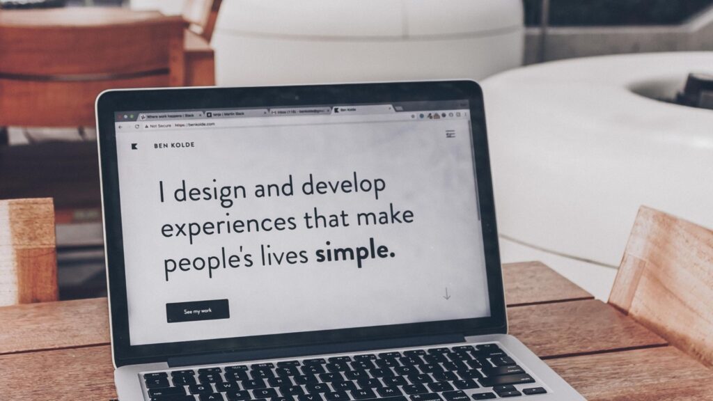 I design and develop experiences that make people’s lives simple.